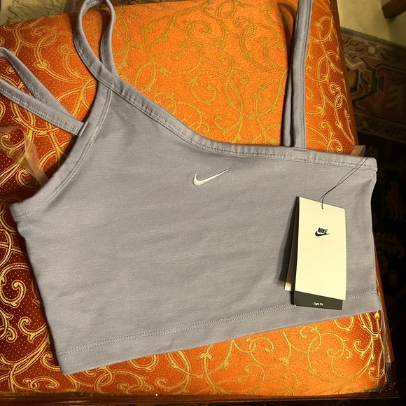 Nike Purple Asymmetrical Crop Top - Picture 4 of 6